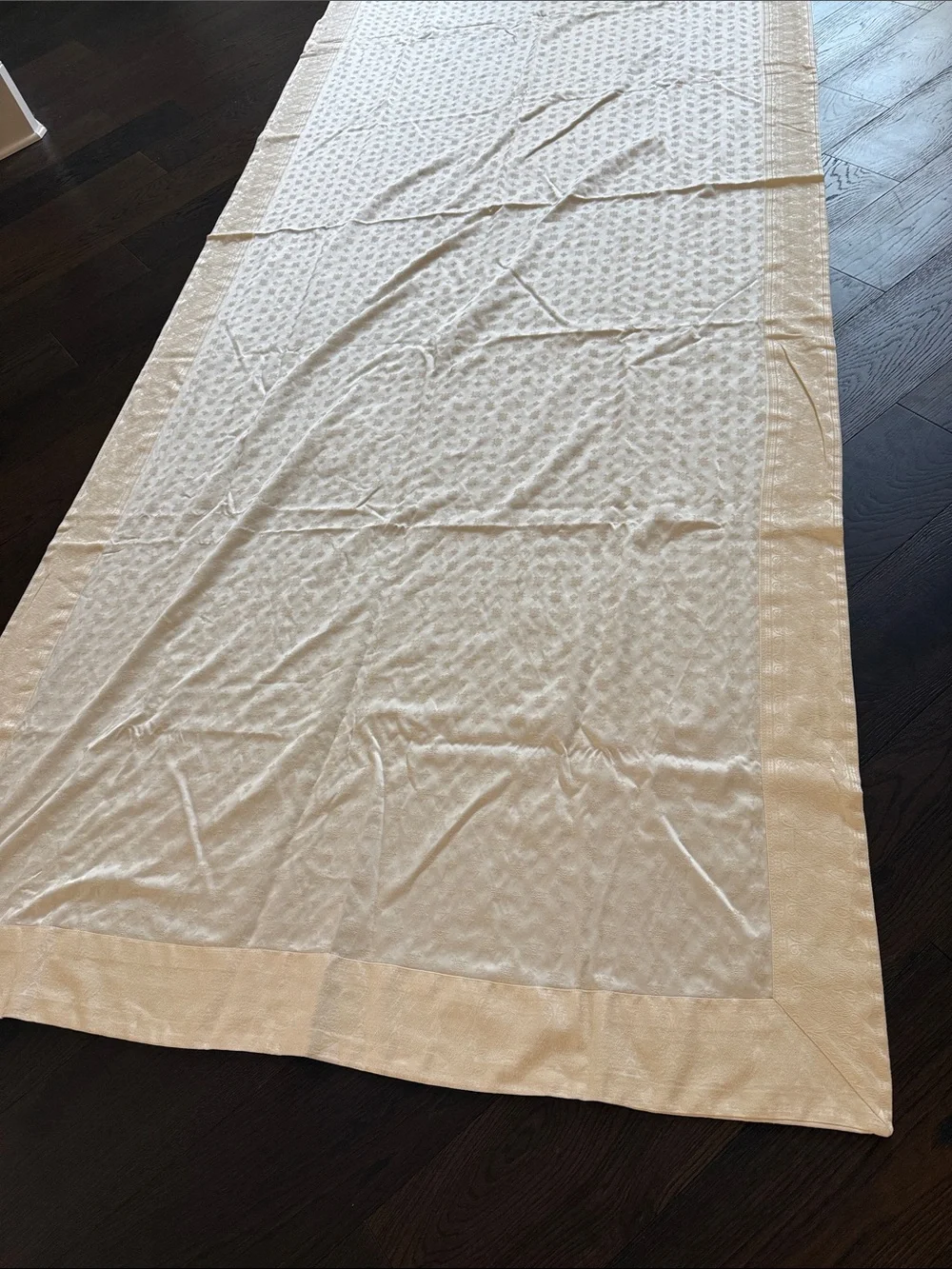 Textured Ivory Rectangular Tablecloth with Border